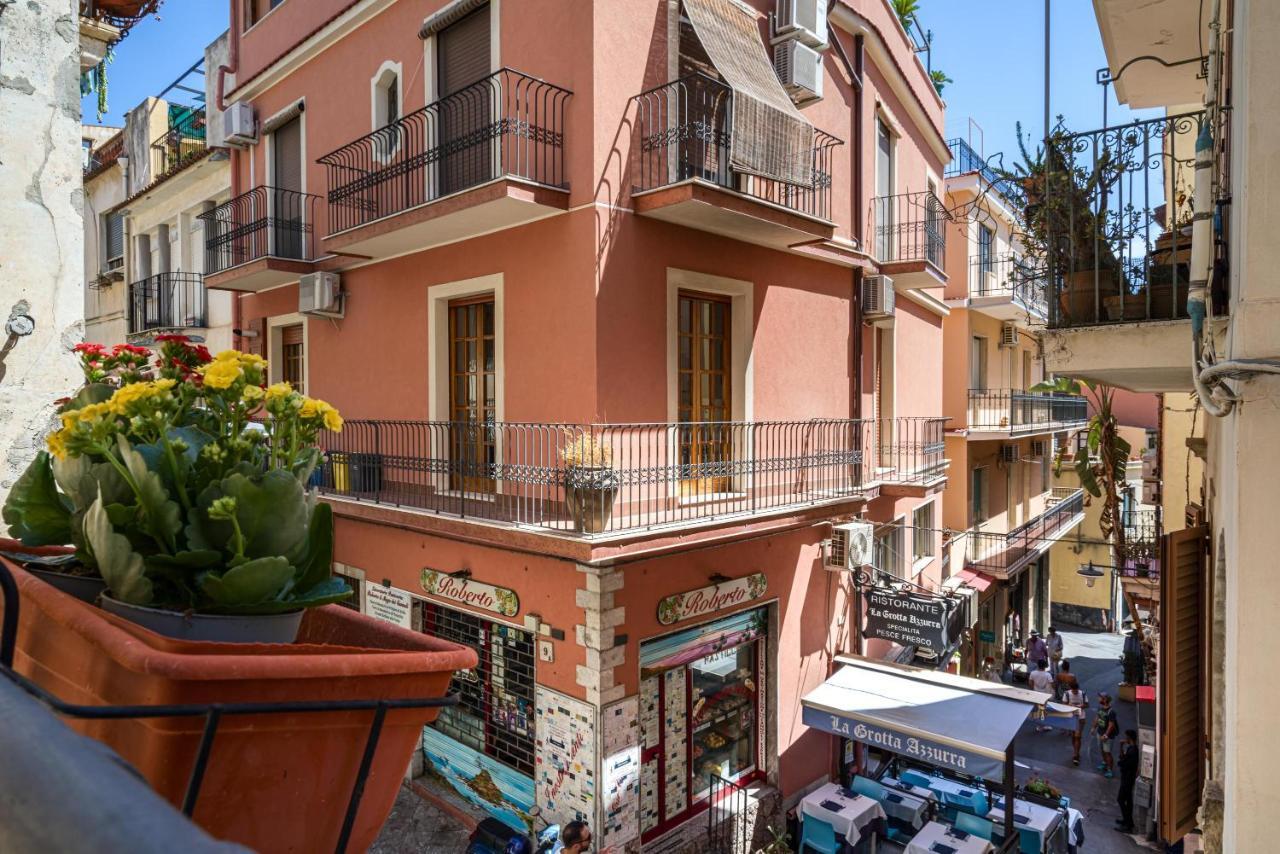 Blondie Taormina Kültér fotó